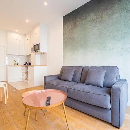 Beautiful In Saint Germain Des Pres Apartment *