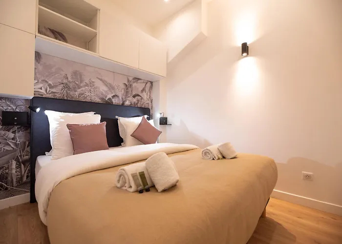 Beautiful In Saint Germain Des Pres Apartment Paris